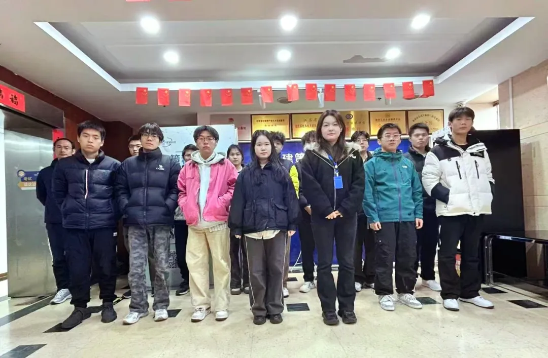 叮！結班成功！這張合照，是我們努力的最好